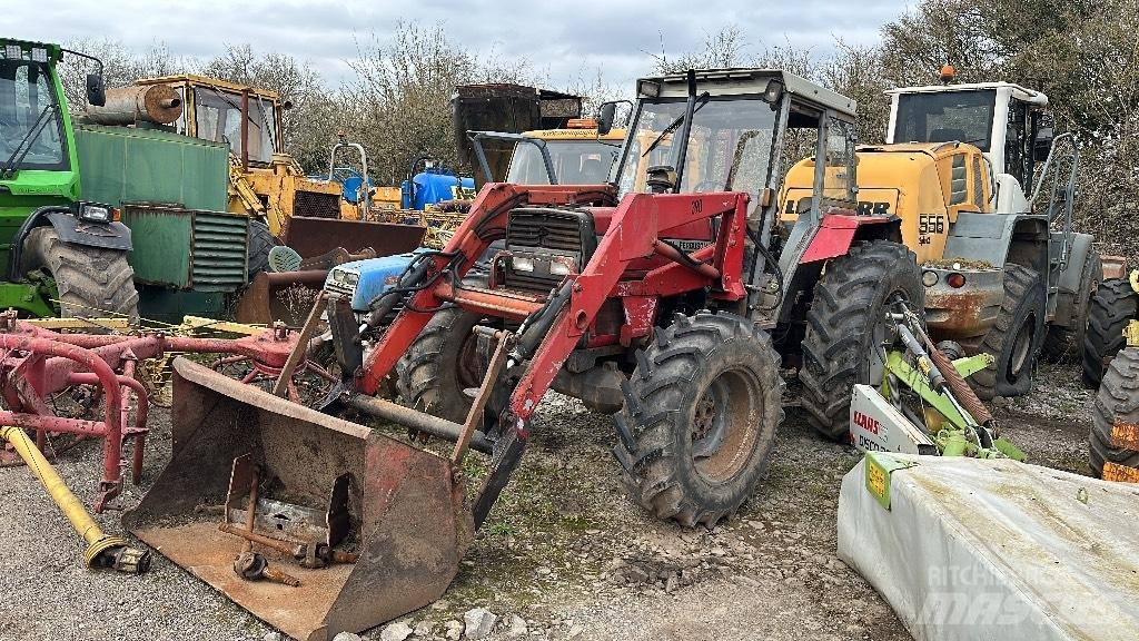 Massey Ferguson 390 트랙터