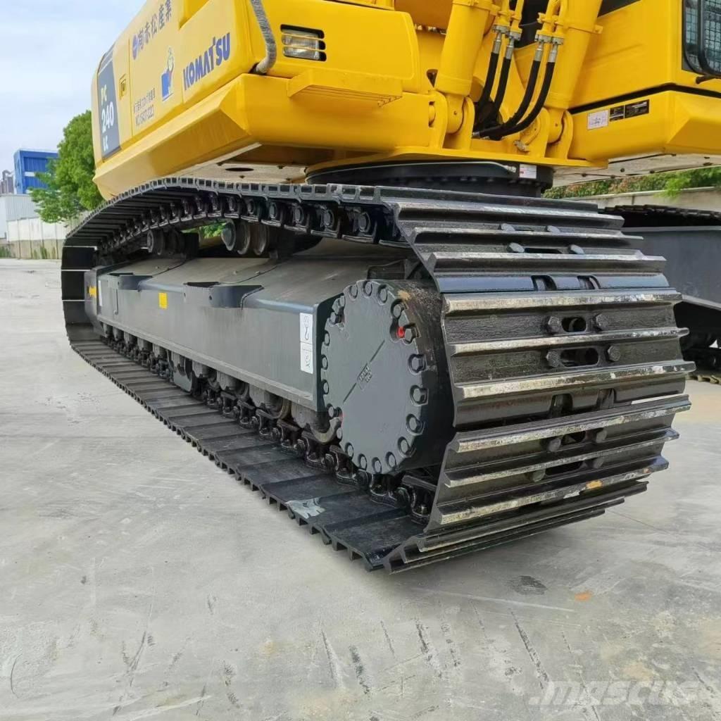 Komatsu PC 240 LC-8 대형 굴삭기 29톤 이상