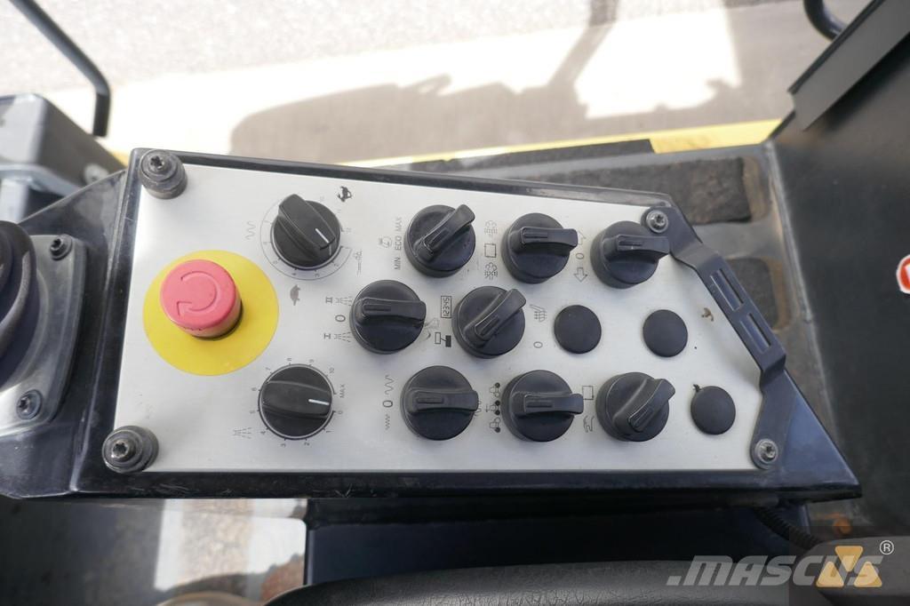 Bomag BW190AD-5 트윈 드럼 롤러