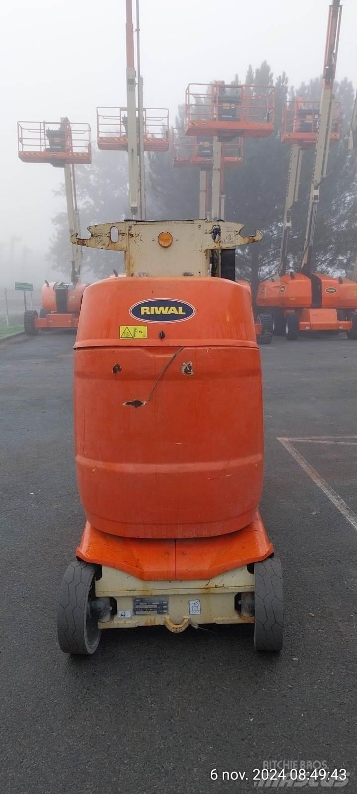 JLG T10E 기타 승강기와 플랫폼