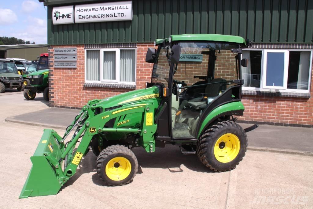 John Deere 2026R 트랙터