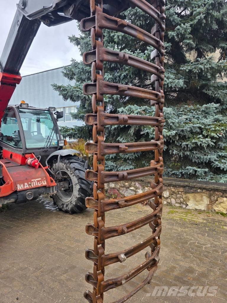 Clark Terra 트랙, 체인 및 언더캐리지