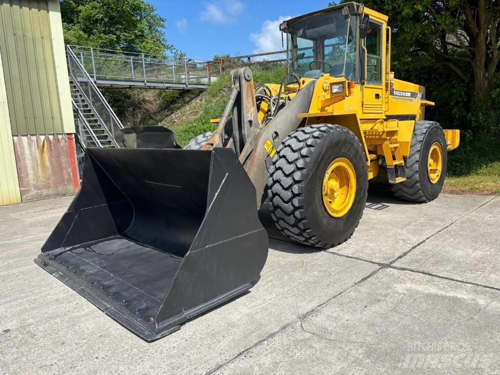 Volvo L 120 C  휠로우더