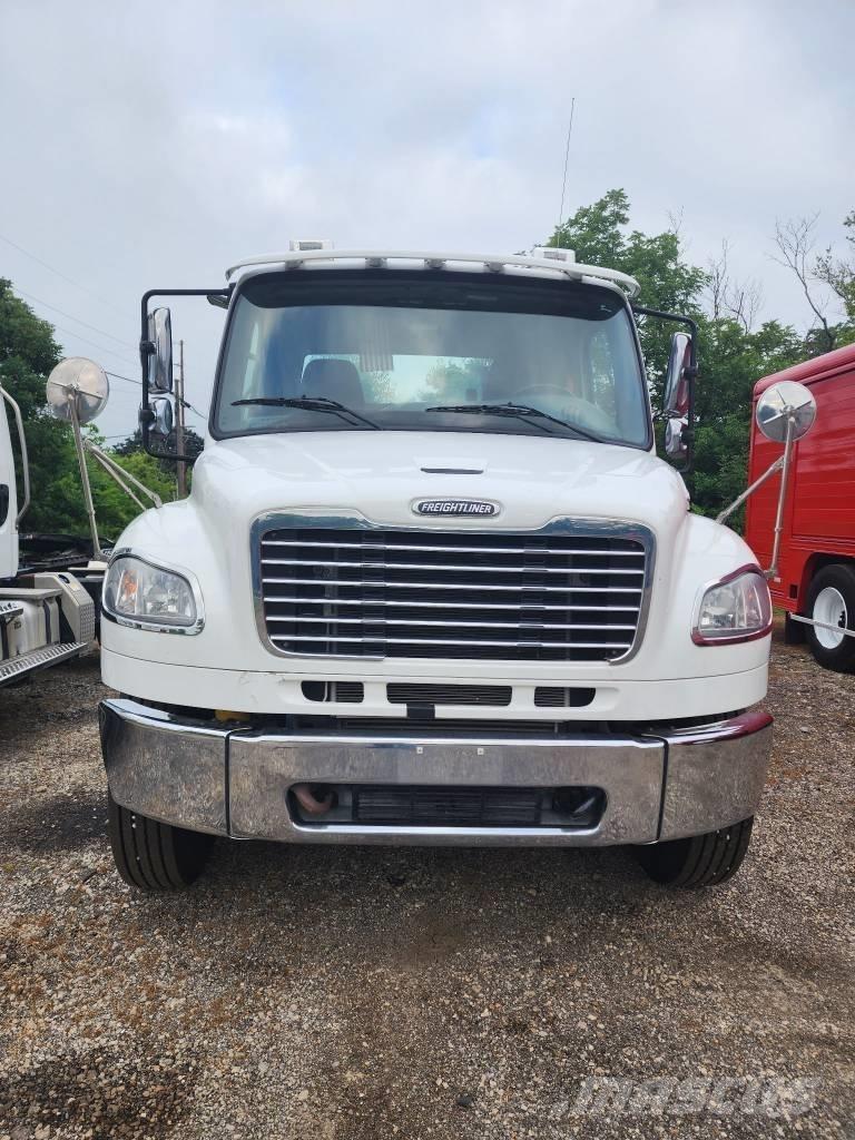 Freightliner M2 트랙터 유닛