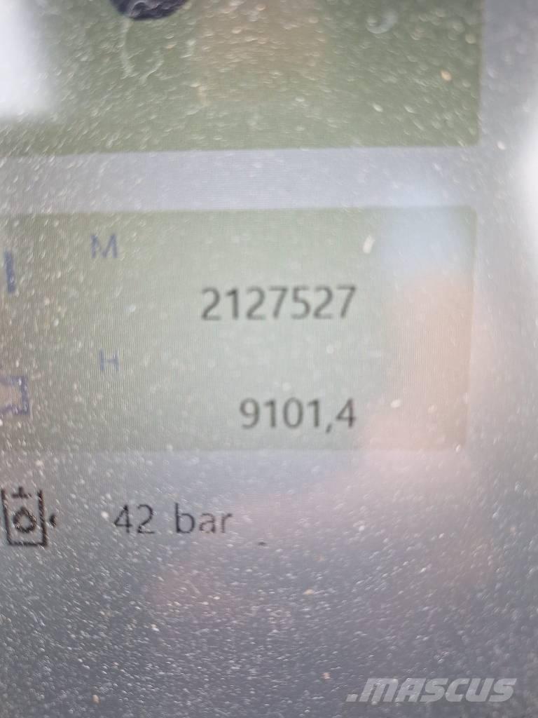 Komatsu 931 XC 원목 하베스터