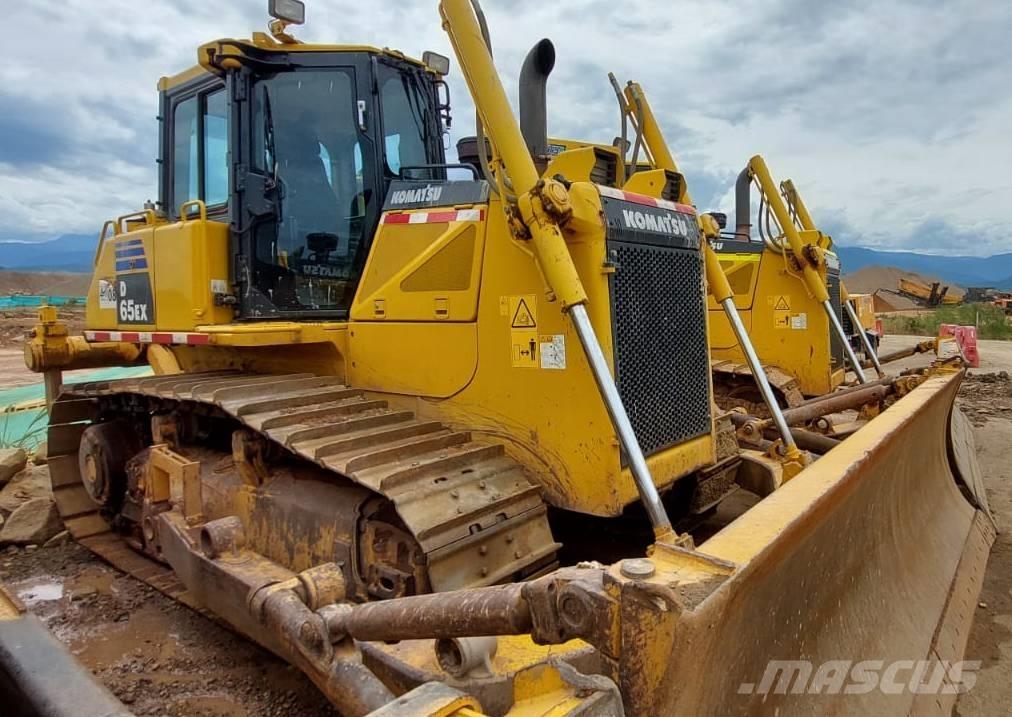 Komatsu D 65 EX-16 크롤러 도저