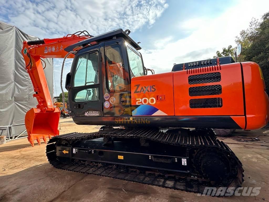 Hitachi EX 200 대형 굴삭기 29톤 이상
