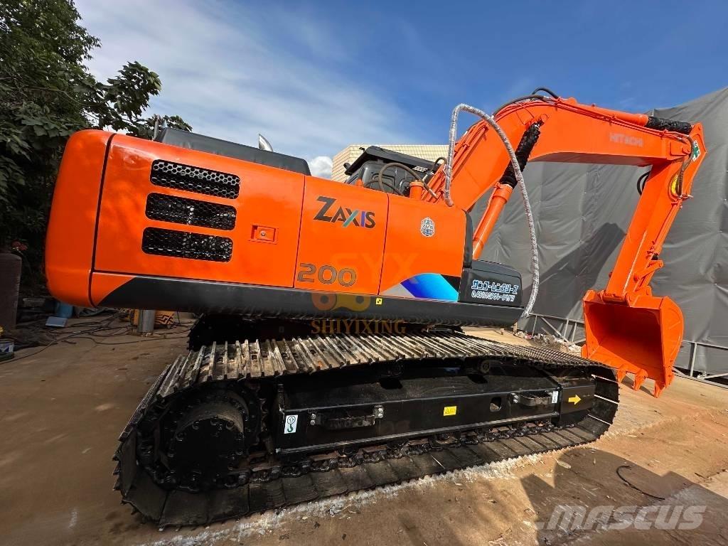 Hitachi EX 200 대형 굴삭기 29톤 이상