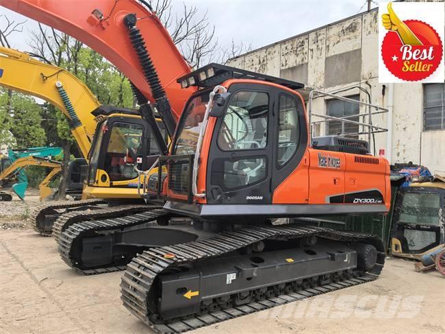Doosan DX 300 LC 대형 굴삭기 29톤 이상