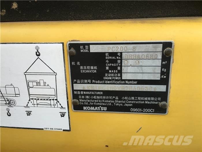 Komatsu PC 200-8 대형 굴삭기 29톤 이상