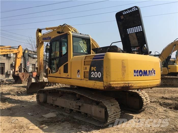 Komatsu PC 200-8 대형 굴삭기 29톤 이상
