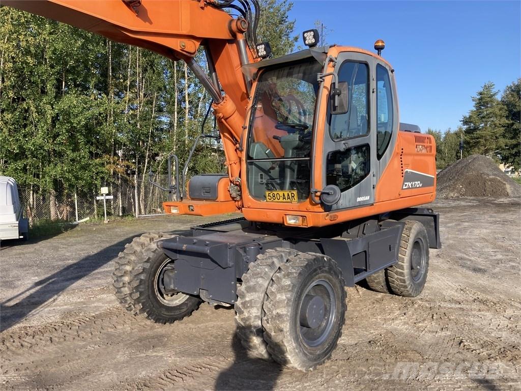 Doosan DX 170 W  휠 굴삭기