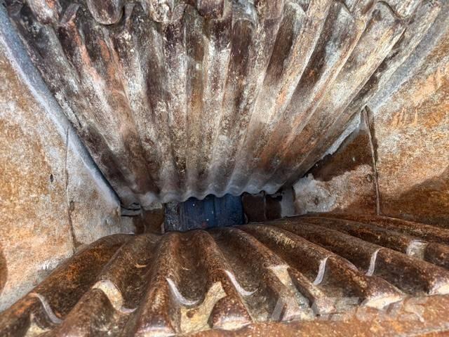 Terex Finlay J960 이동식 분쇄기