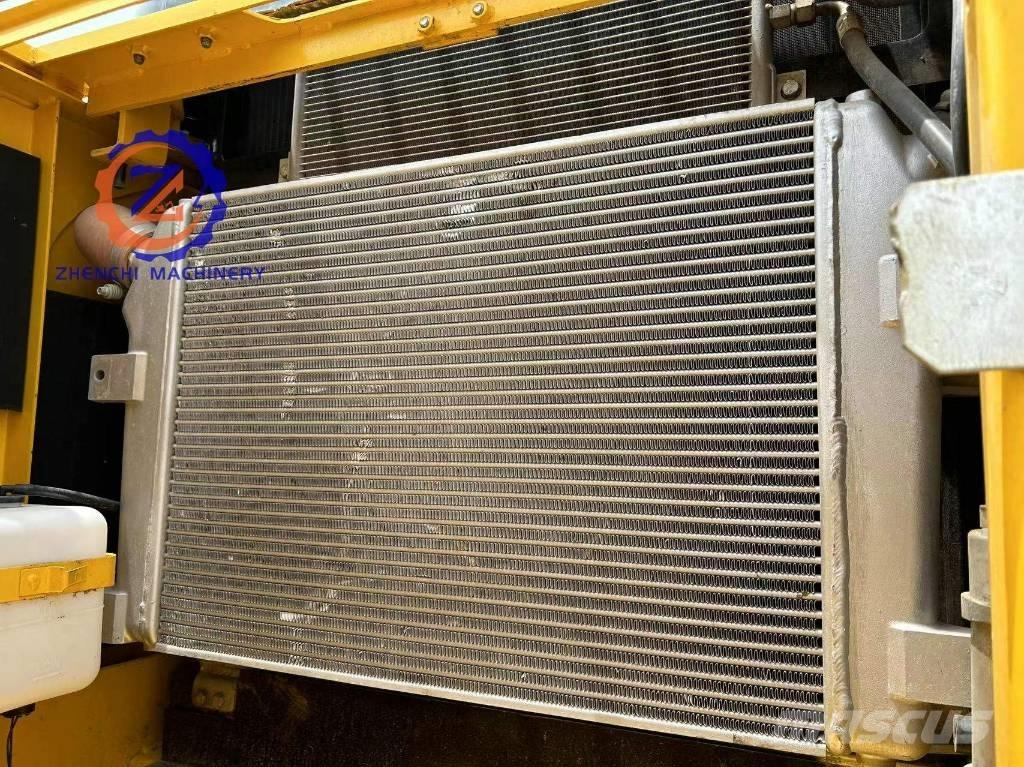 Komatsu PC 350 대형 굴삭기 29톤 이상