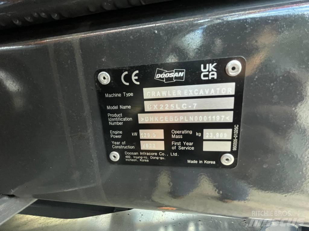 Doosan DX225LC-7 대형 굴삭기 29톤 이상