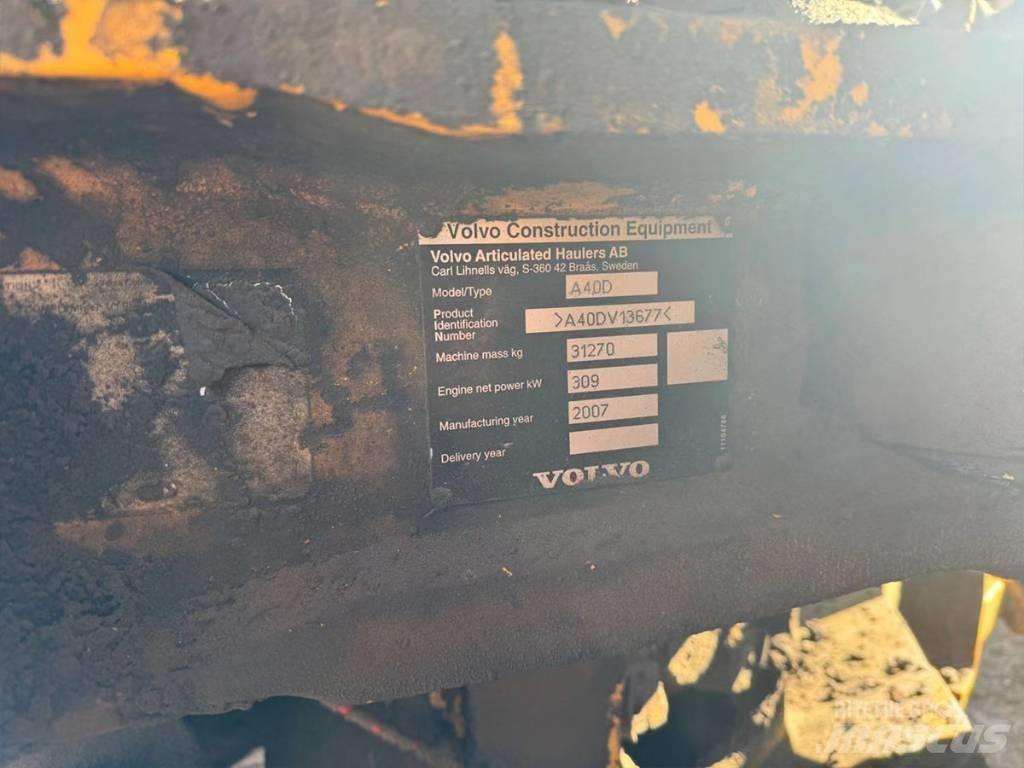 Volvo A 40 D 연결식 홀러