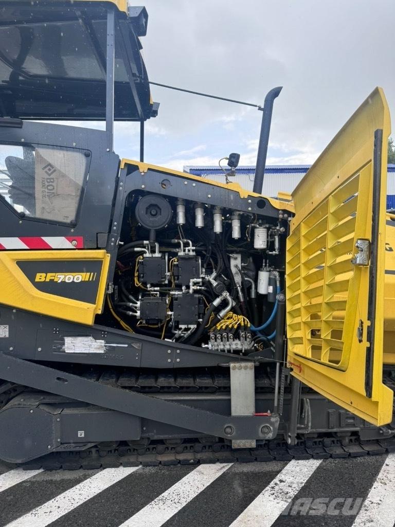 Bomag BF 700 C-3 L 아스팔트 포장장비