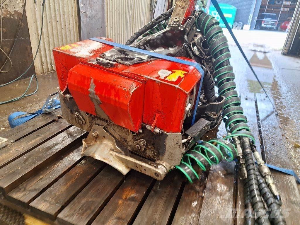 Komatsu S82 하비스터 헤드