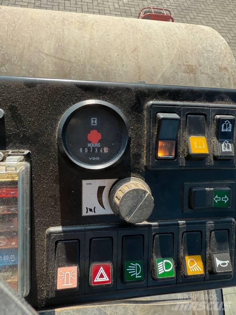 Ammann ASC 110 싱글 드럼 롤러