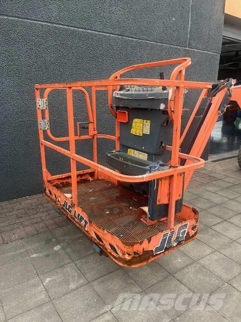 JLG M 450 AJ 관절형 전동이동 리프트