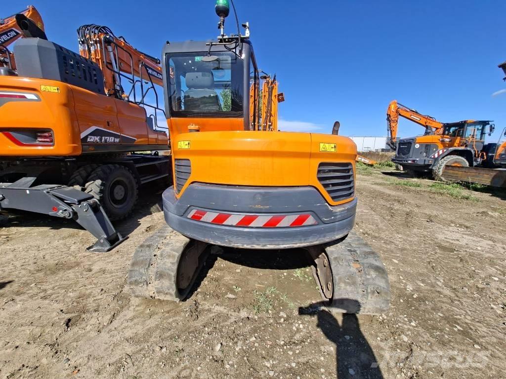 Doosan DX 85 R-3 중형굴삭기 7톤-28톤