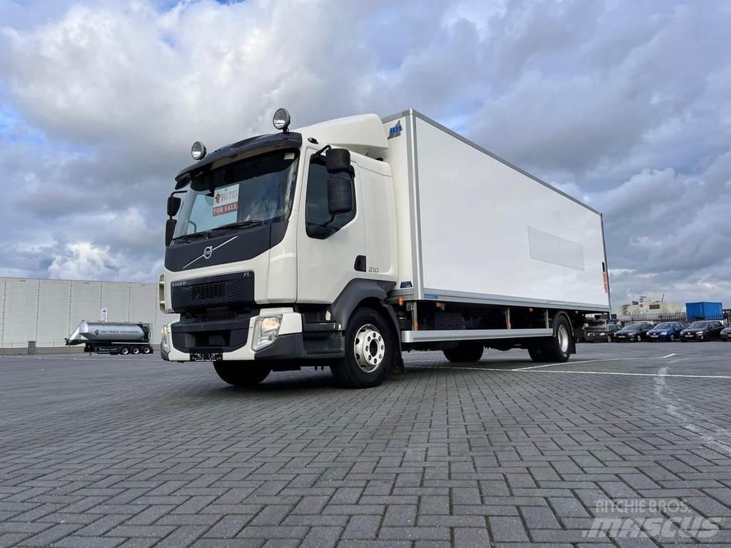 Volvo FL210 탑차 트럭