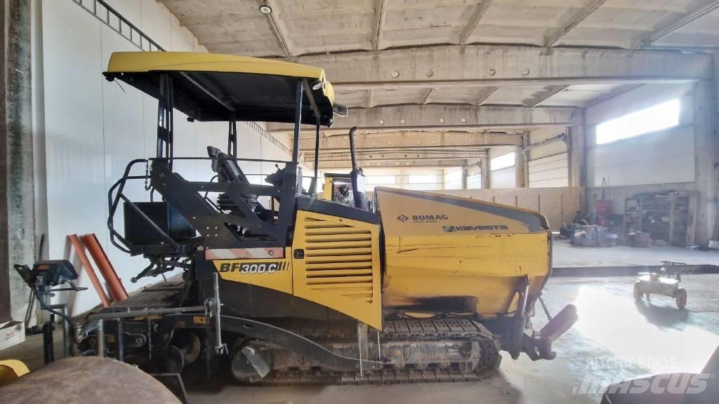 Bomag BF 300 아스팔트 포장장비
