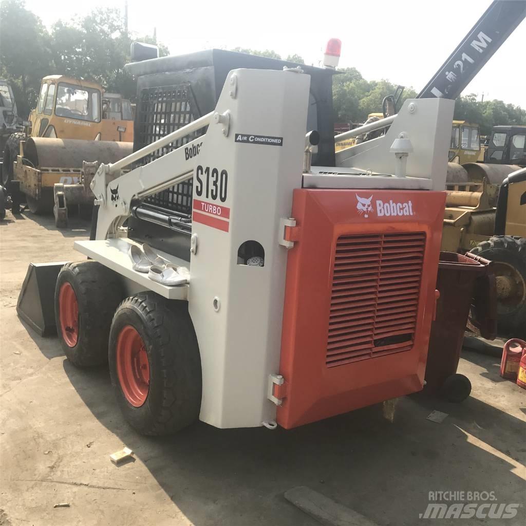 Bobcat S 130  스키드로더