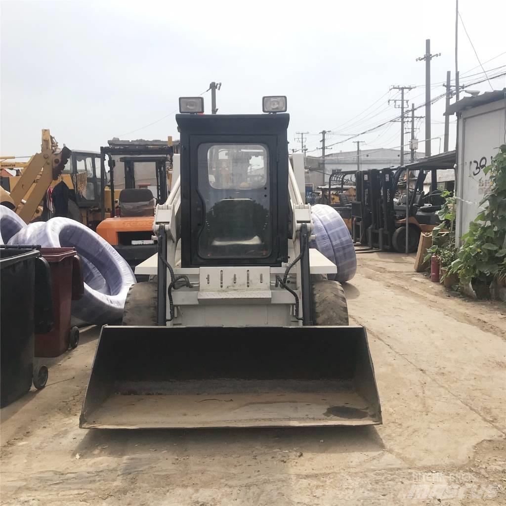 Bobcat S 130  스키드로더