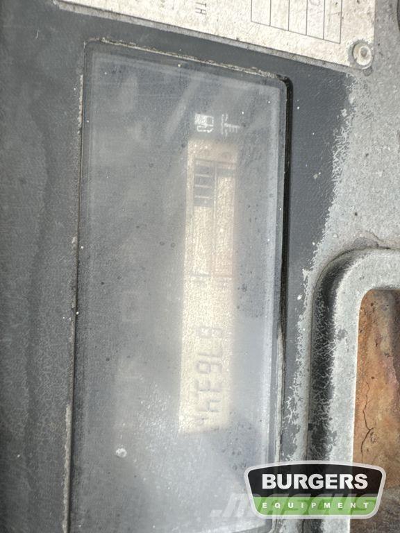 Toyota 8FDF25 디젤 지게차