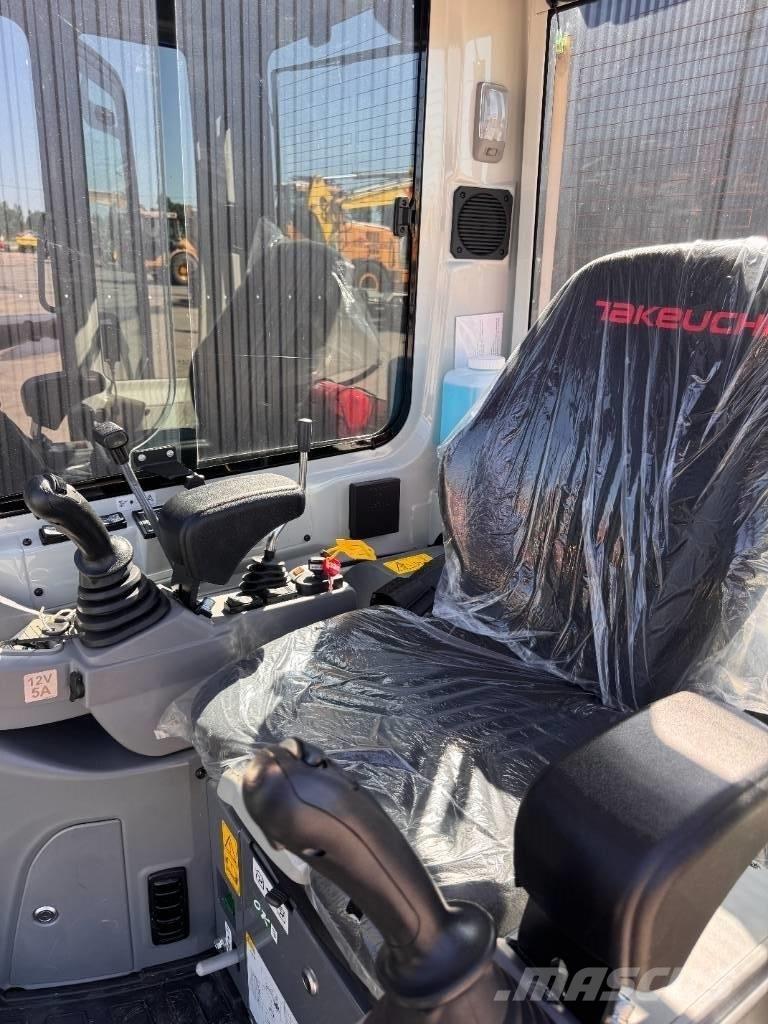 Takeuchi TB 320 소형 굴삭기 7톤 미만