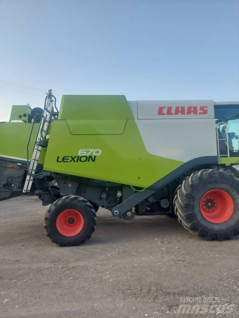 CLAAS Lexion 670 콤바인 수확기