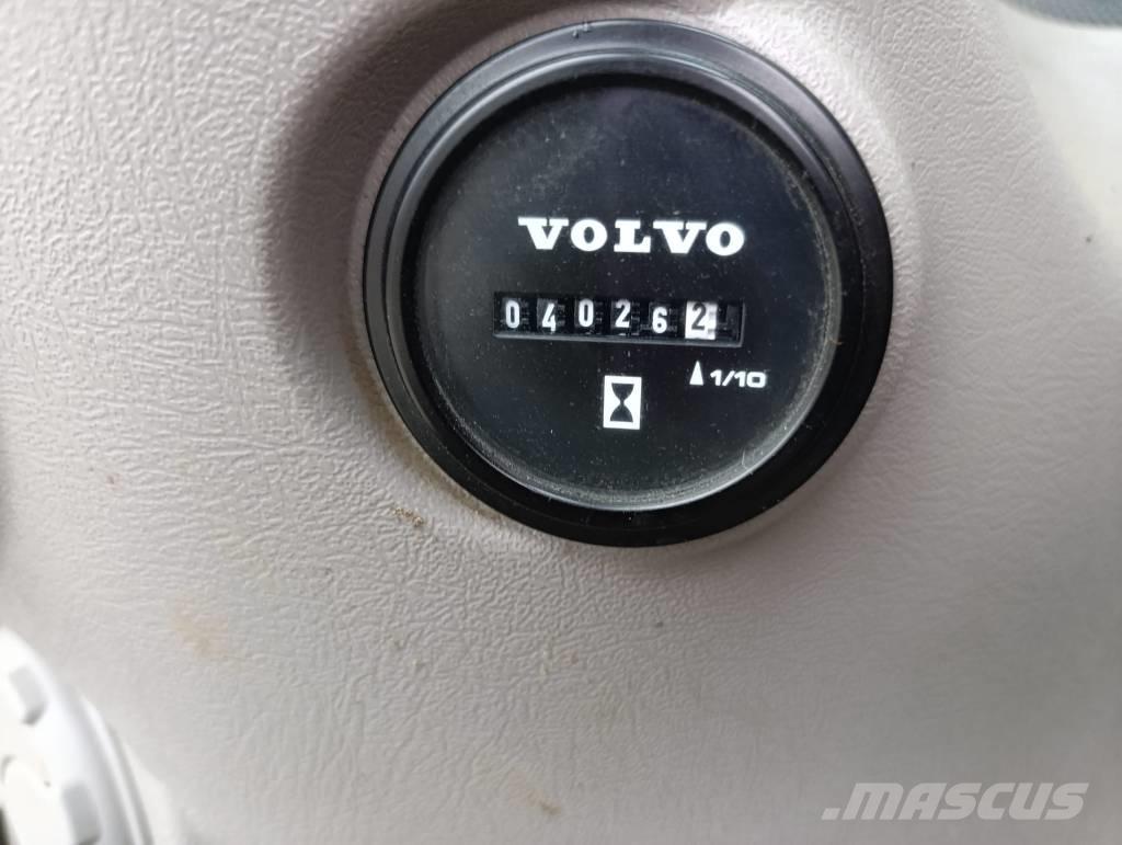 Volvo EW 220 E  휠 굴삭기
