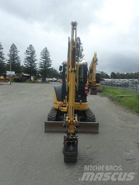 Komatsu PC35MR-5 소형 굴삭기 7톤 미만