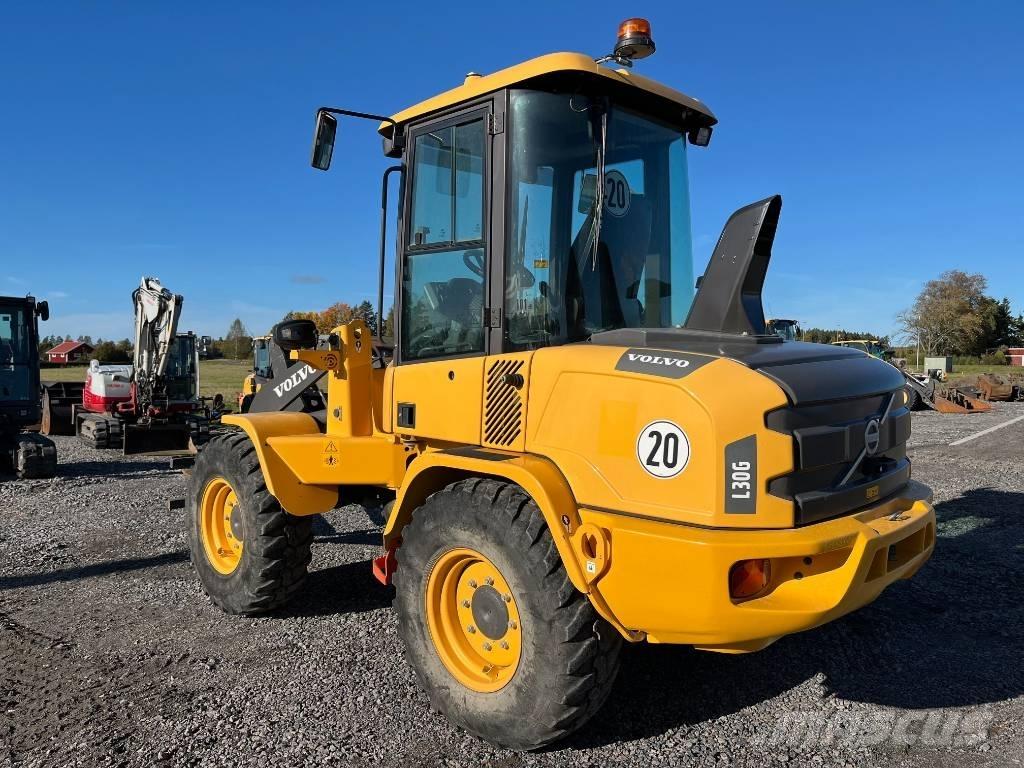 Volvo L 30 G  휠로우더