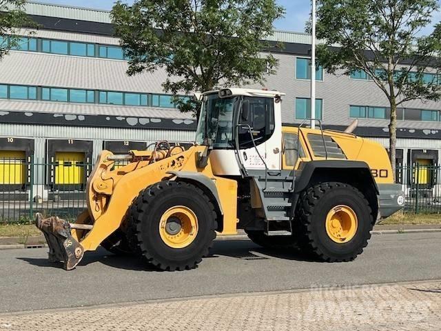 Liebherr L 580  휠로우더