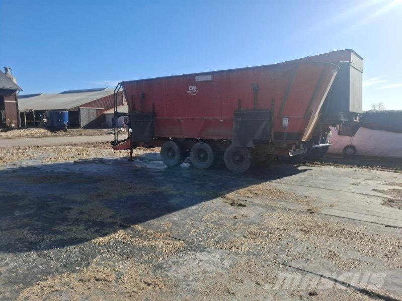 JF FEEDER VM 38 사료 공급기