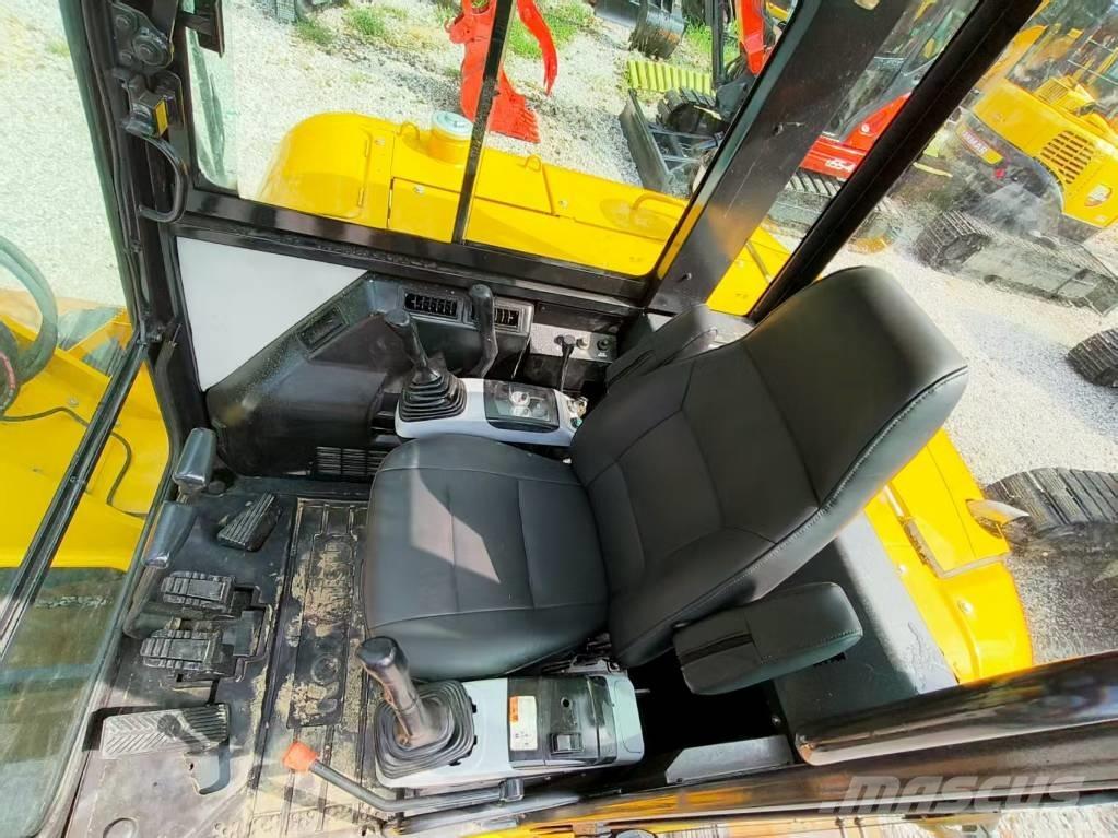 Komatsu PC 56 소형 굴삭기 7톤 미만