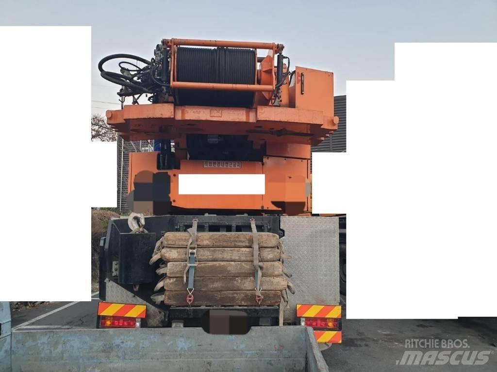 Demag AC 200 A/T 크레인