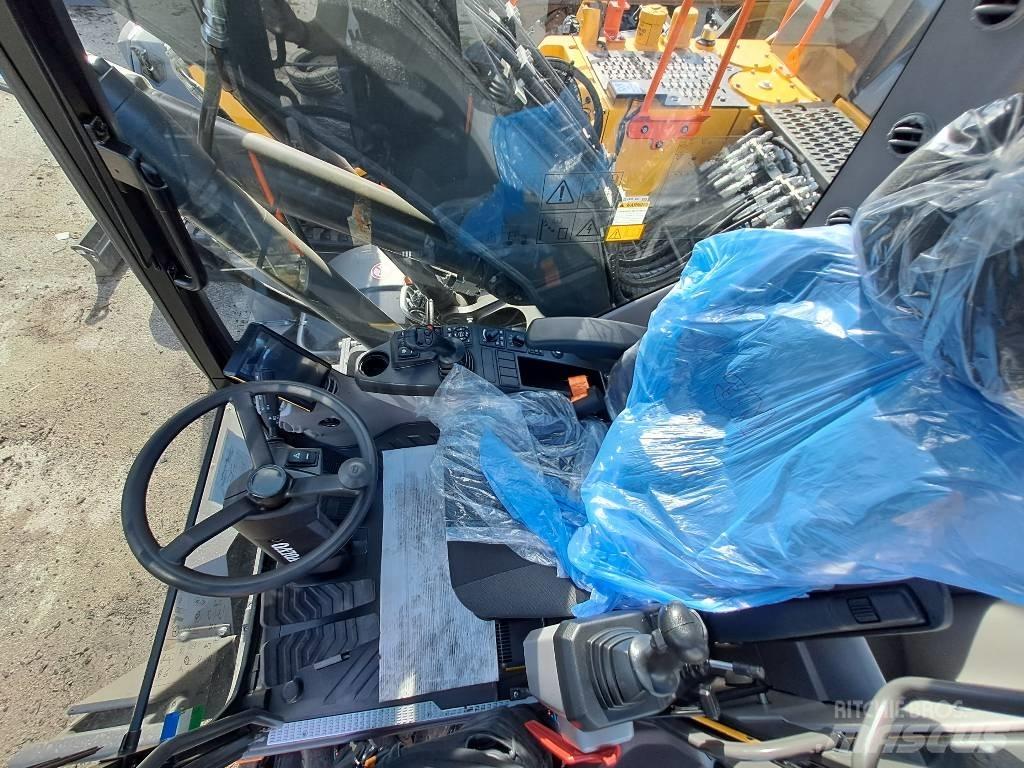 Volvo EW160E  휠 굴삭기