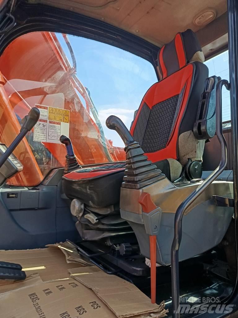 Doosan DX150 LC 대형 굴삭기 29톤 이상