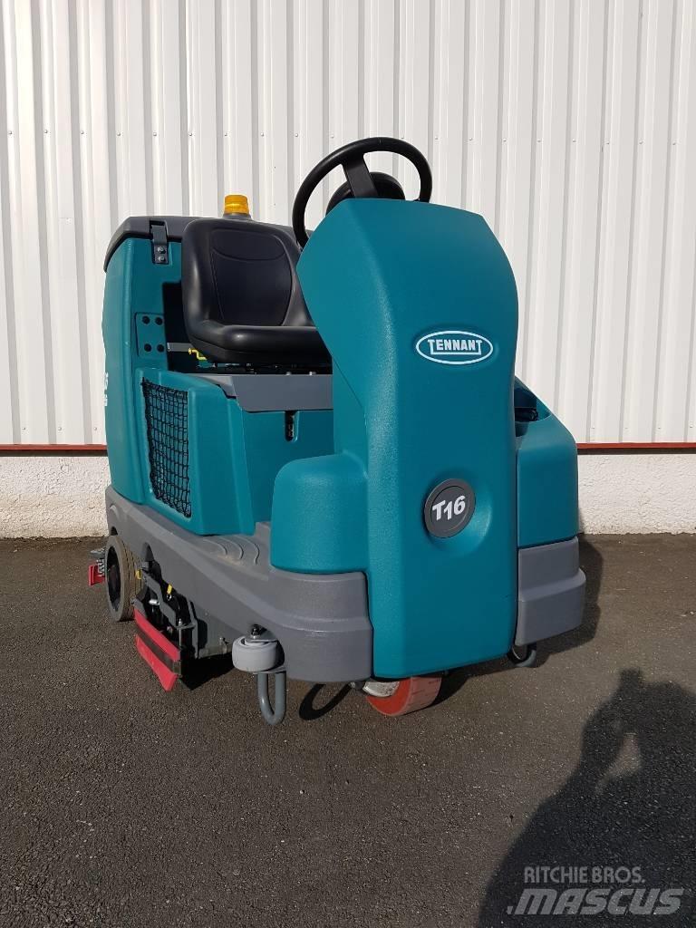 Tennant T16 도로 청소차
