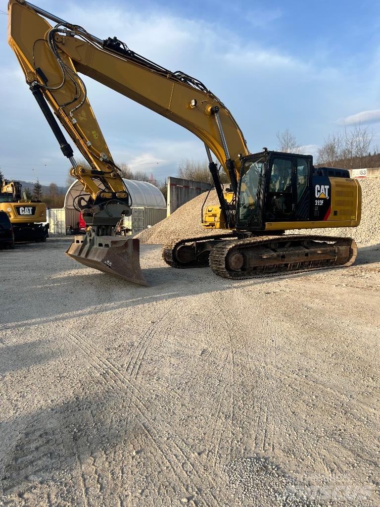 CAT 330 F LN 대형 굴삭기 29톤 이상