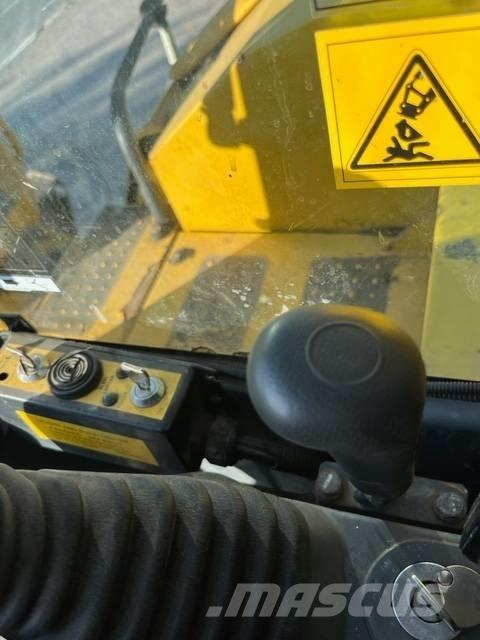 Komatsu PC 118 MR-8 대형 굴삭기 29톤 이상