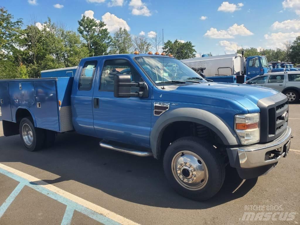 Ford F 550 XL 시립/다목적 차량
