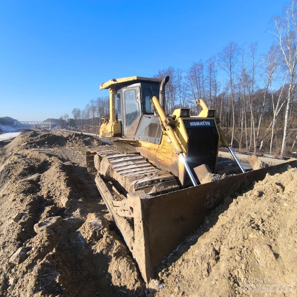 Komatsu D 65 PX-15 크롤러 도저