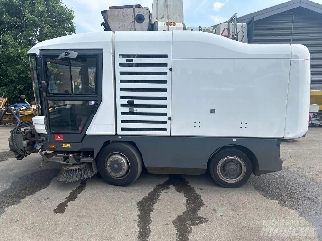 Ravo 540ST 도로 청소차