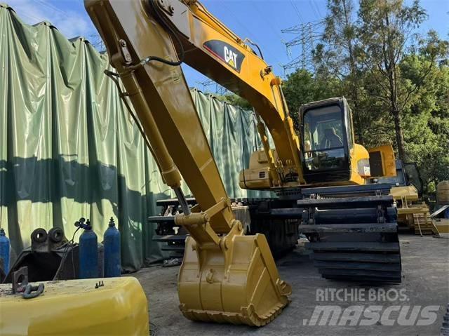 CAT 320 C 수륙양용 굴삭기