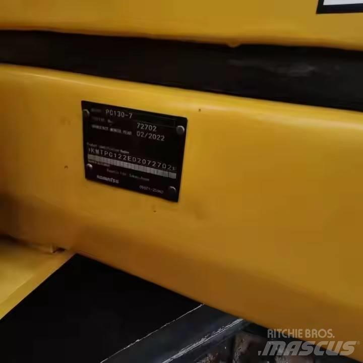 Komatsu PC130-7 소형 굴삭기 7톤 미만
