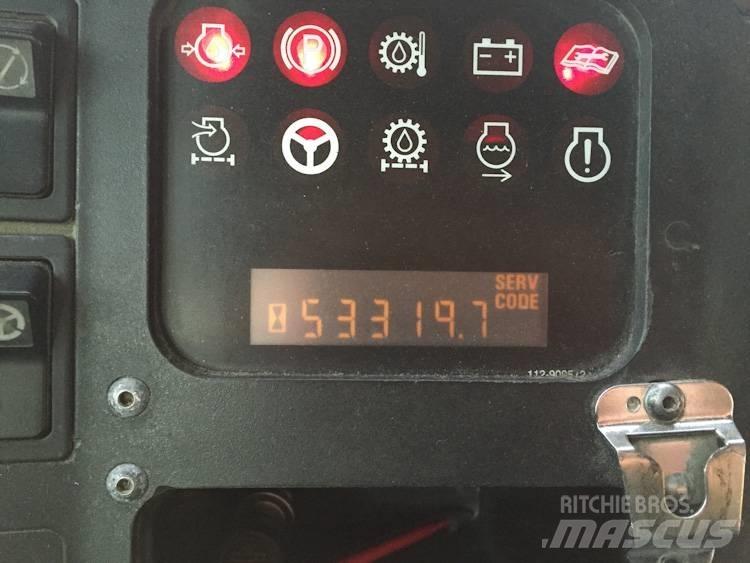 CAT 775 D 초대형 덤프 트럭